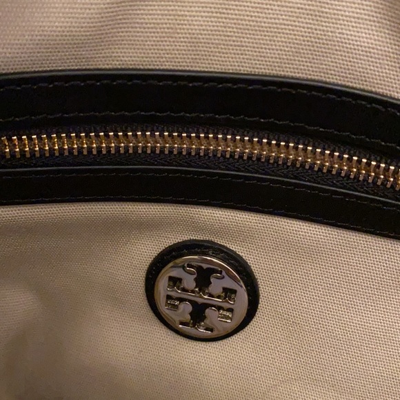 Tory Burch Purse Black Leather Purse - Picture 8 of 10